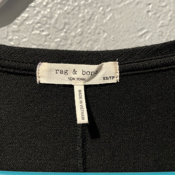 RAG & BONE WOMEN'S BLACK LONG SLEEVE V-NECK TOP TEE Sz XS - Picture 4 of 5